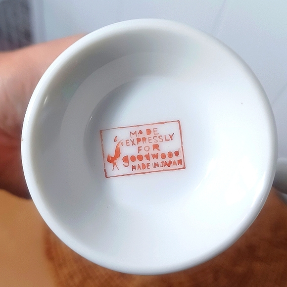 Vintage Poppy Mugs - Picture 5 of 8